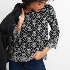 Gap Black and White scalloped blouse